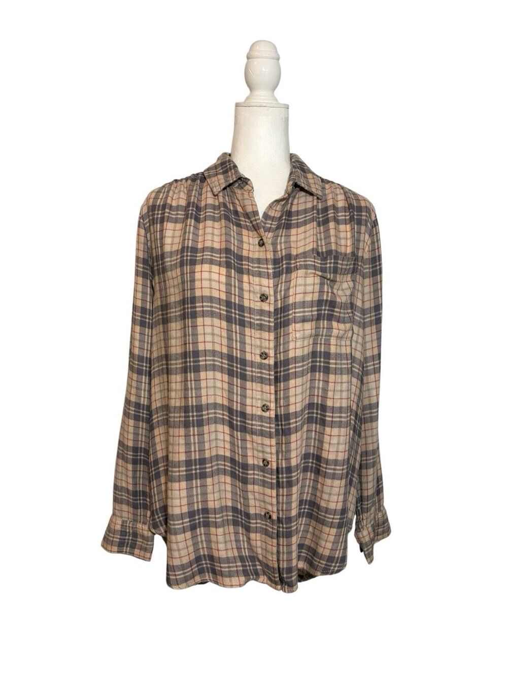 beachlunchlounge gray and taupe plaid button down shirt - M